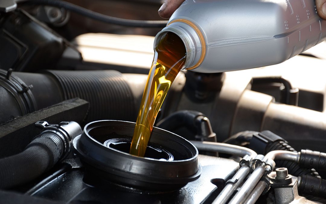 ¿Cada cuanto debo cambiar el aceite de mi automóvil ?